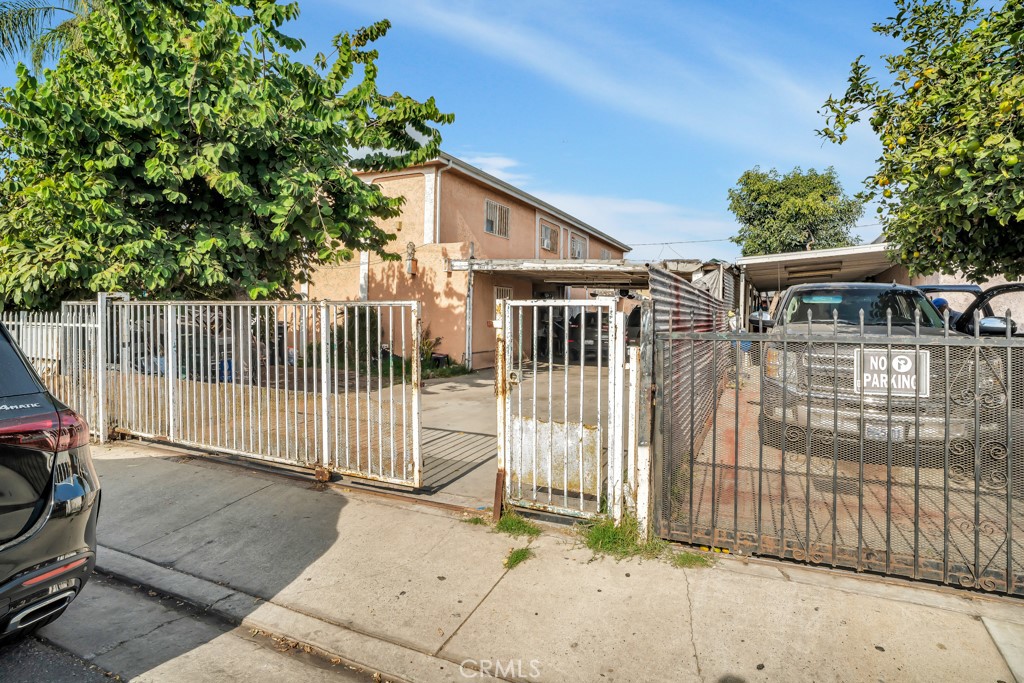 2477 E 111th Street Property Photo 2