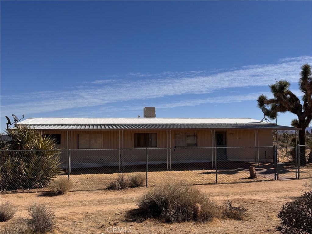2351 Teakwood Property Photo 1