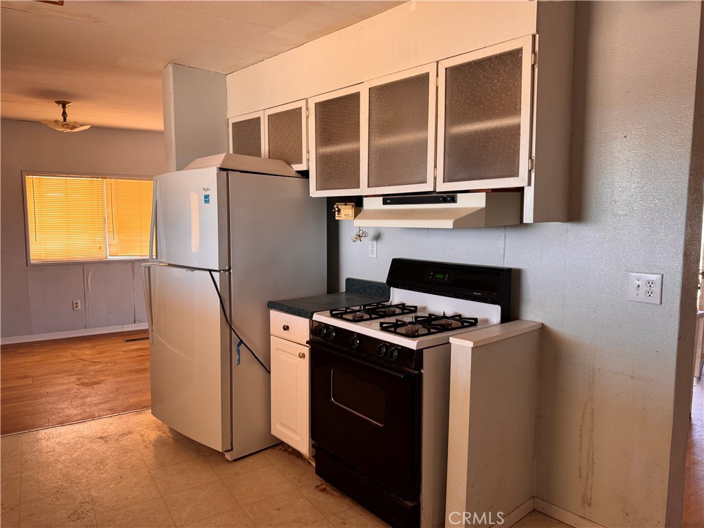 2351 Teakwood Property Photo 8