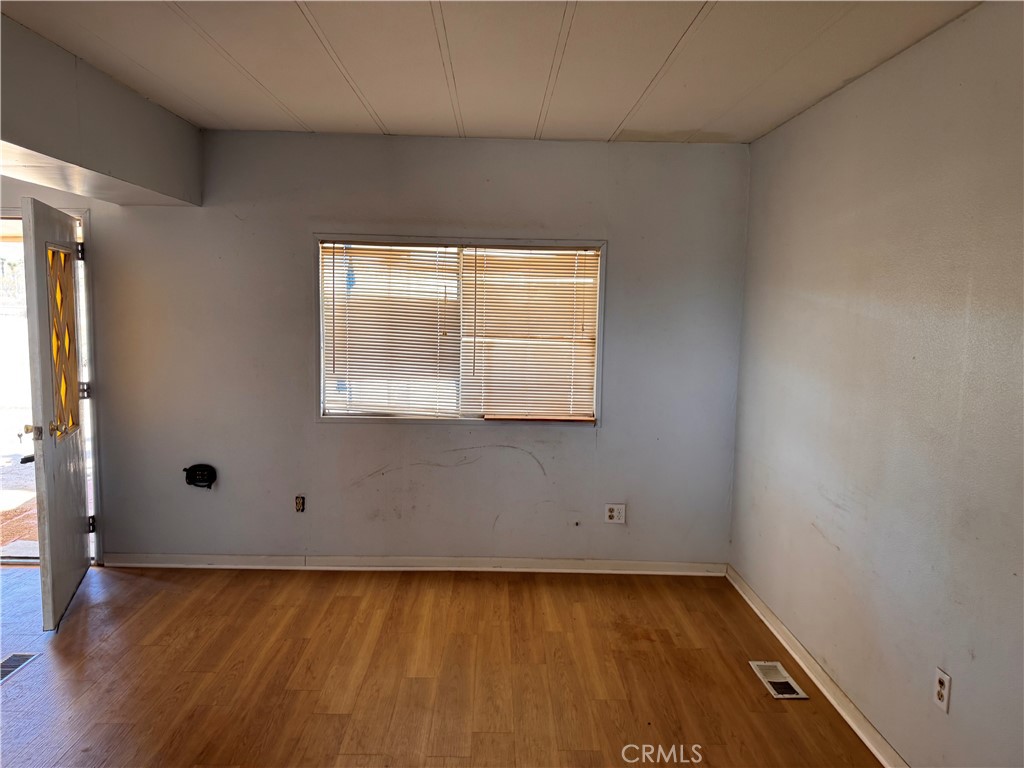 2351 Teakwood Property Photo 9
