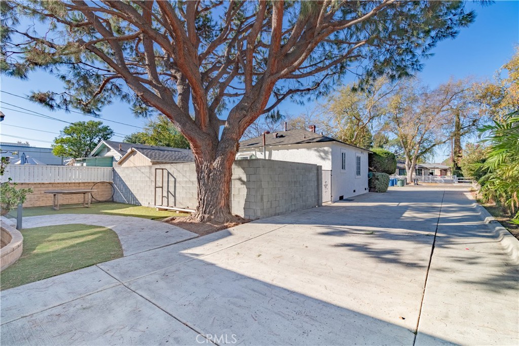 1340 N Lamer Street Property Photo 11