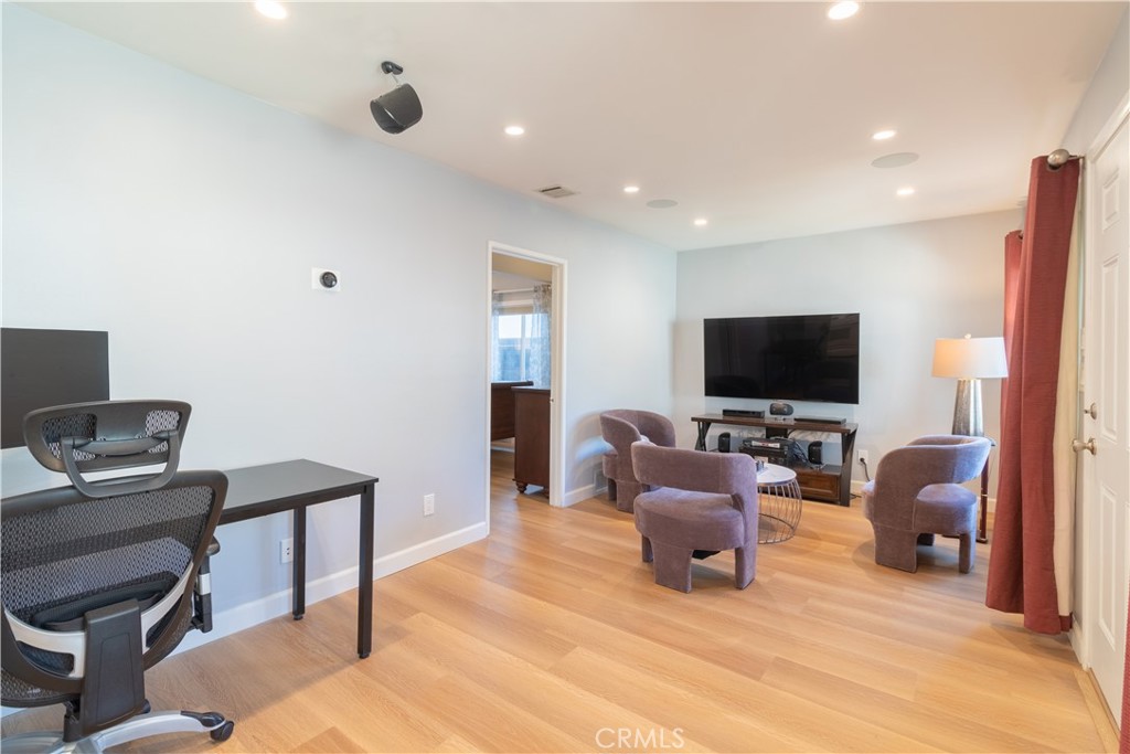 1340 N Lamer Street Property Photo 14
