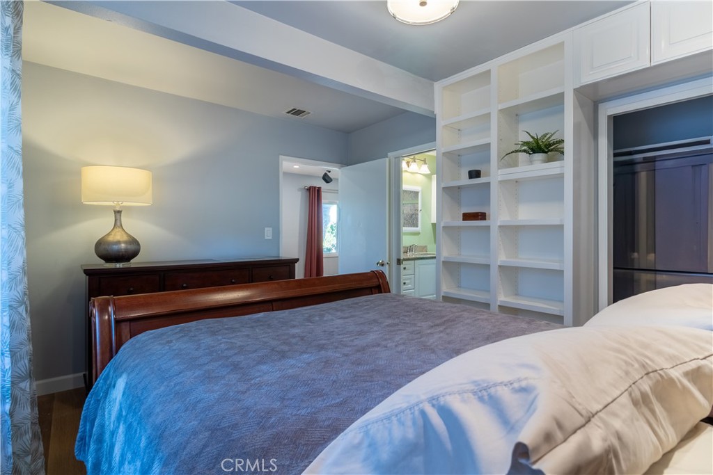 1340 N Lamer Street Property Photo 18