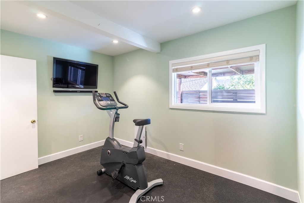 1340 N Lamer Street Property Photo 21