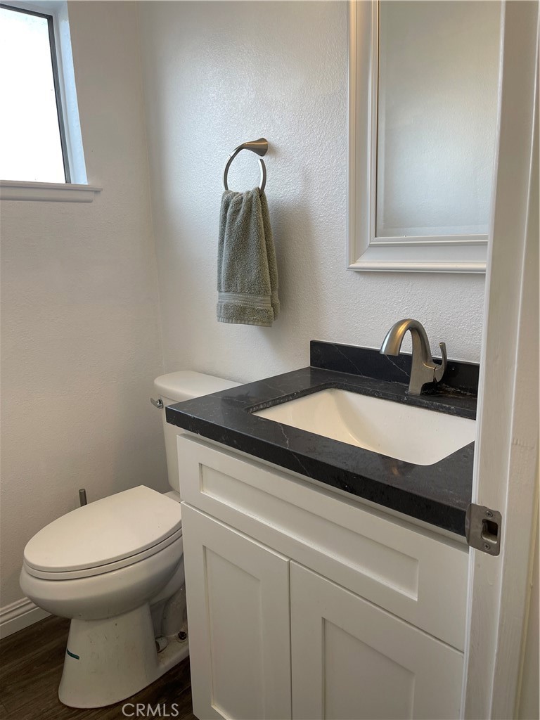 976 Airedale Court Property Photo 20