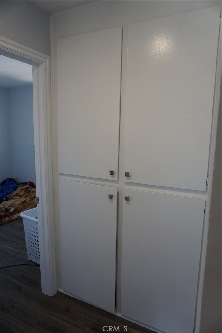 976 Airedale Court Property Photo 32