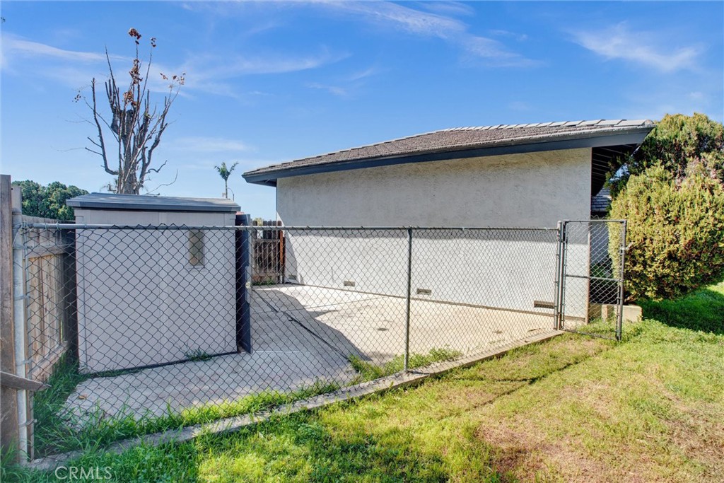 976 Airedale Court Property Photo 46