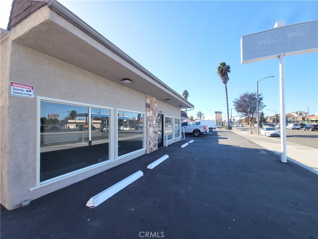 9422 Alondra Boulevard Property Photo