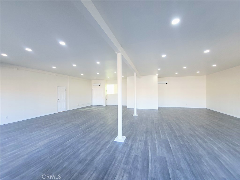 9422 Alondra Boulevard Property Photo 2