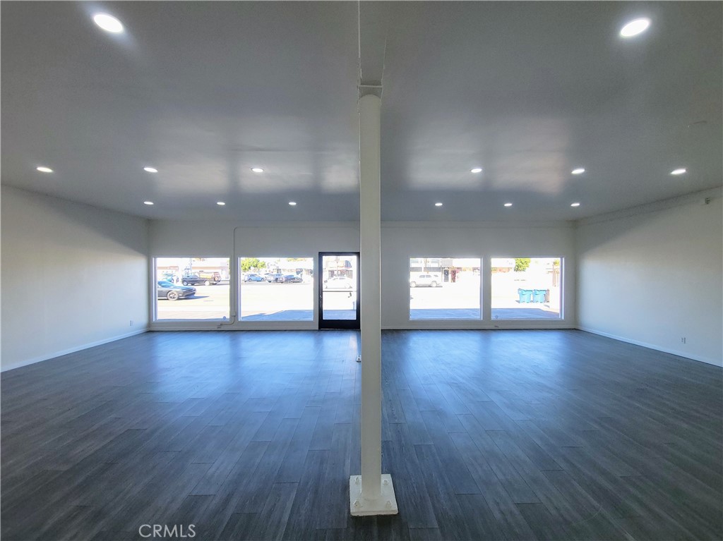 9422 Alondra Boulevard Property Photo 7