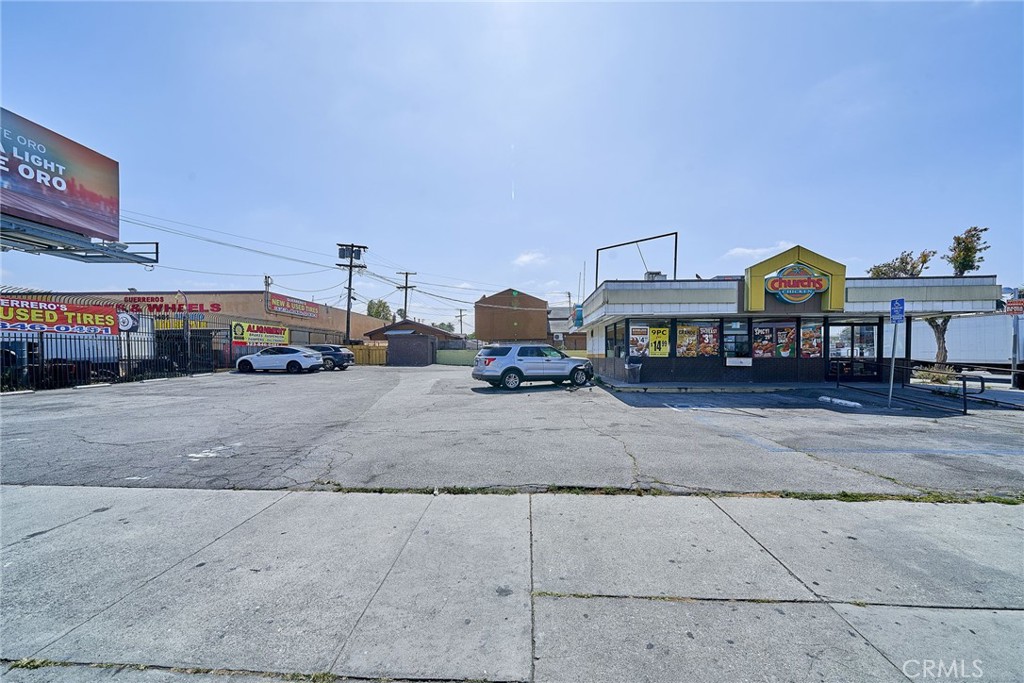 7205 S Vermont Avenue Property Photo 4