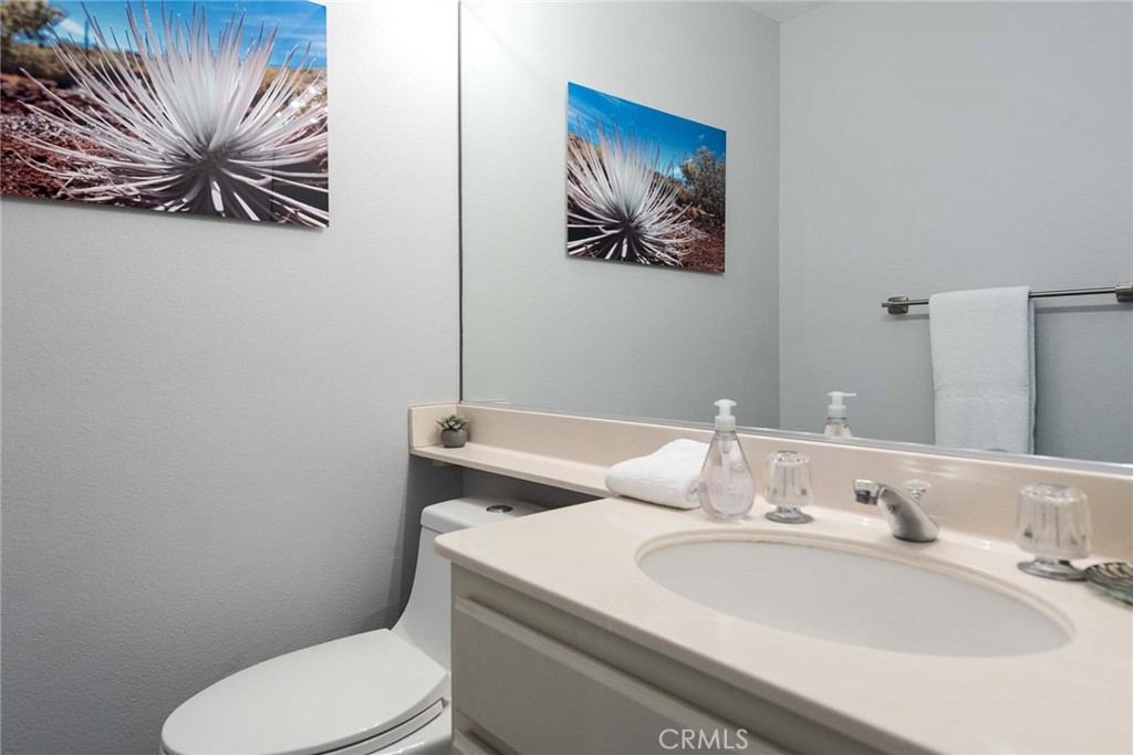 38453 Nasturtium Way Property Photo 16