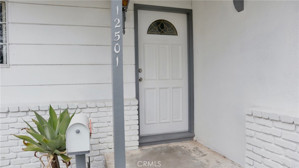 12501 Mabee Circle Property Photo 6