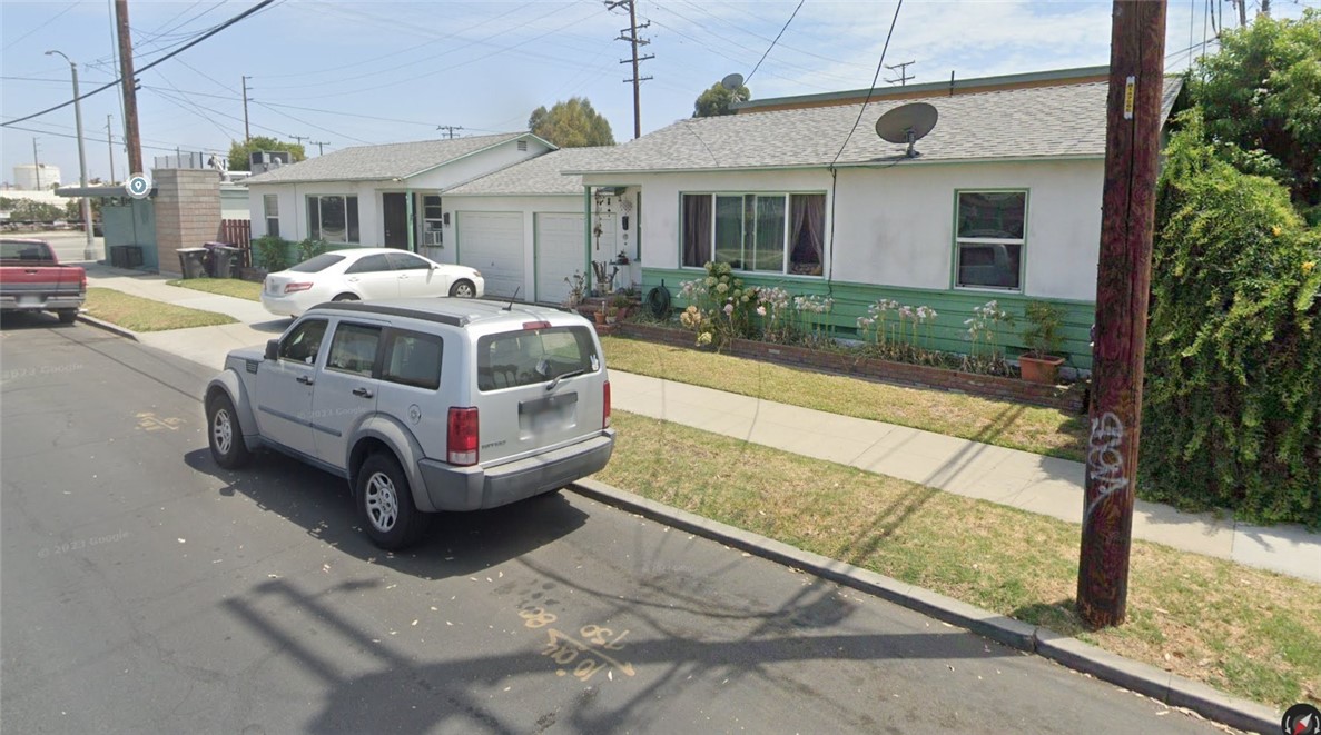 5959 Cherry Avenue Property Photo 2