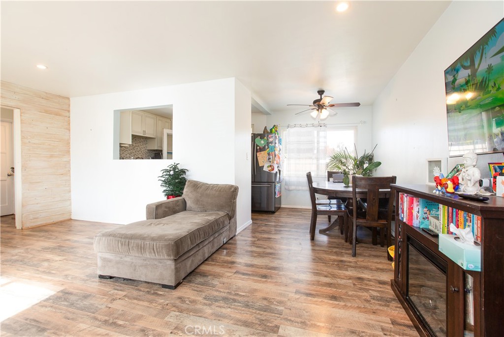 17248 Seville Avenue Property Photo 7