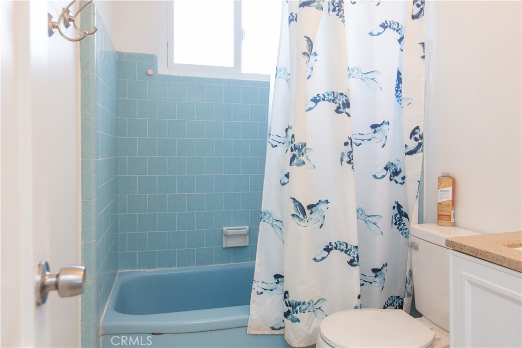 17248 Seville Avenue Property Photo 24
