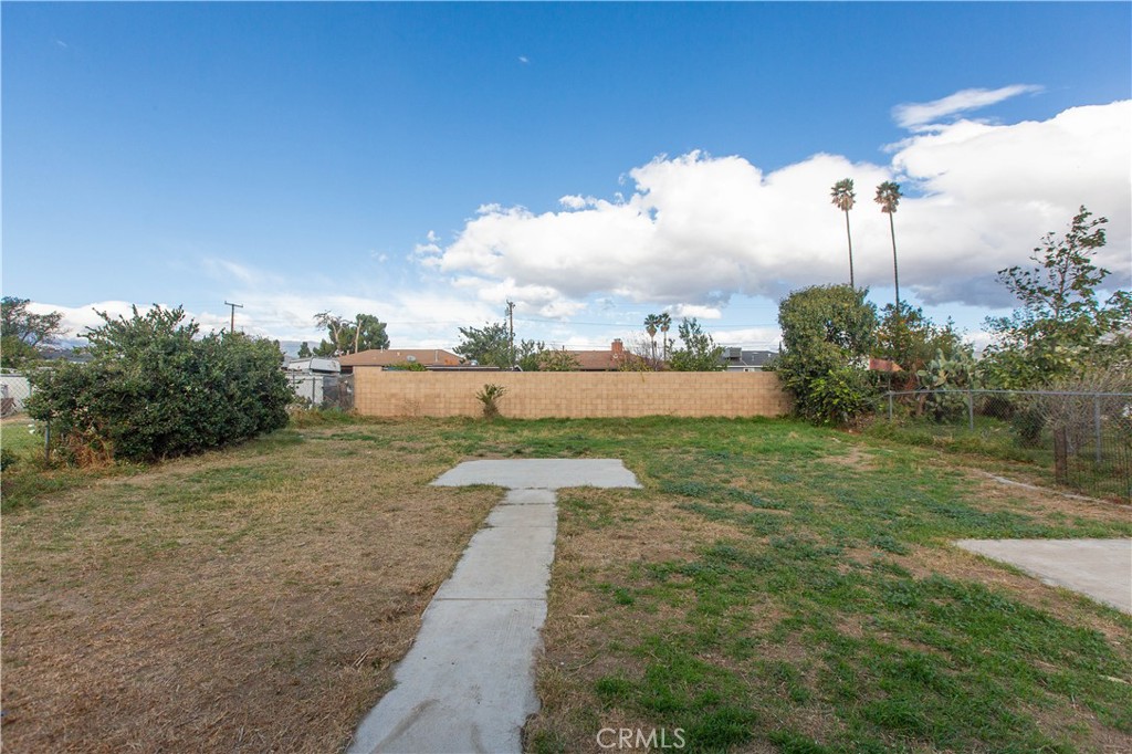 17248 Seville Avenue Property Photo 27
