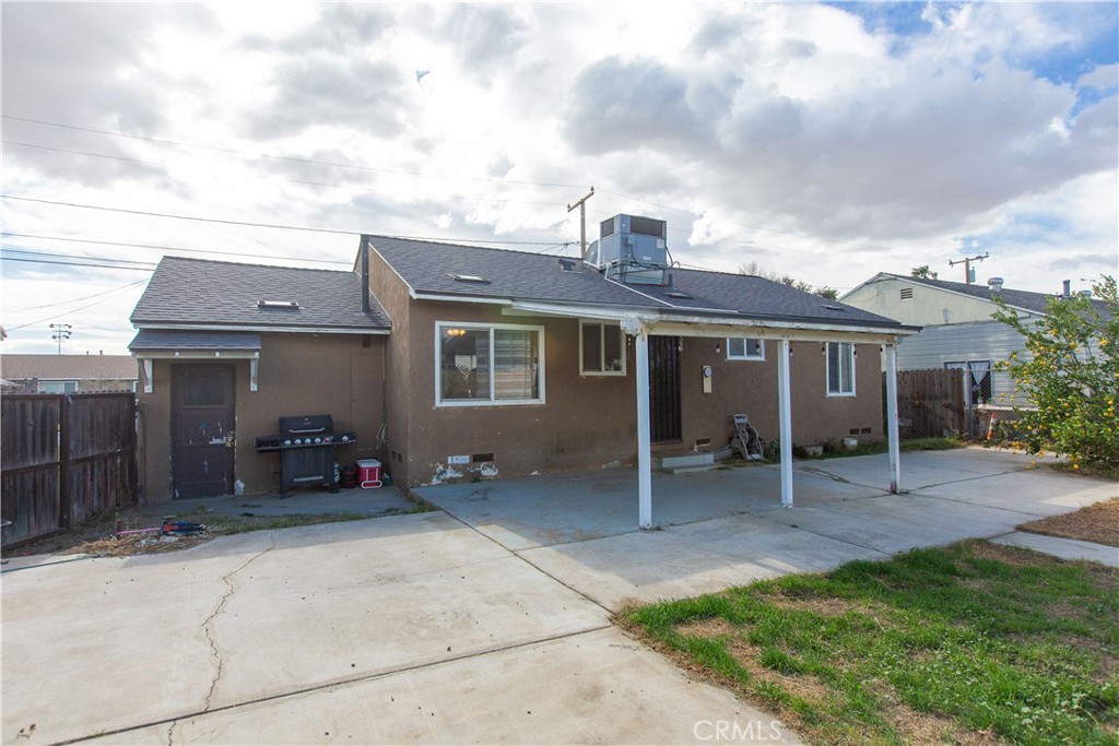 17248 Seville Avenue Property Photo 29
