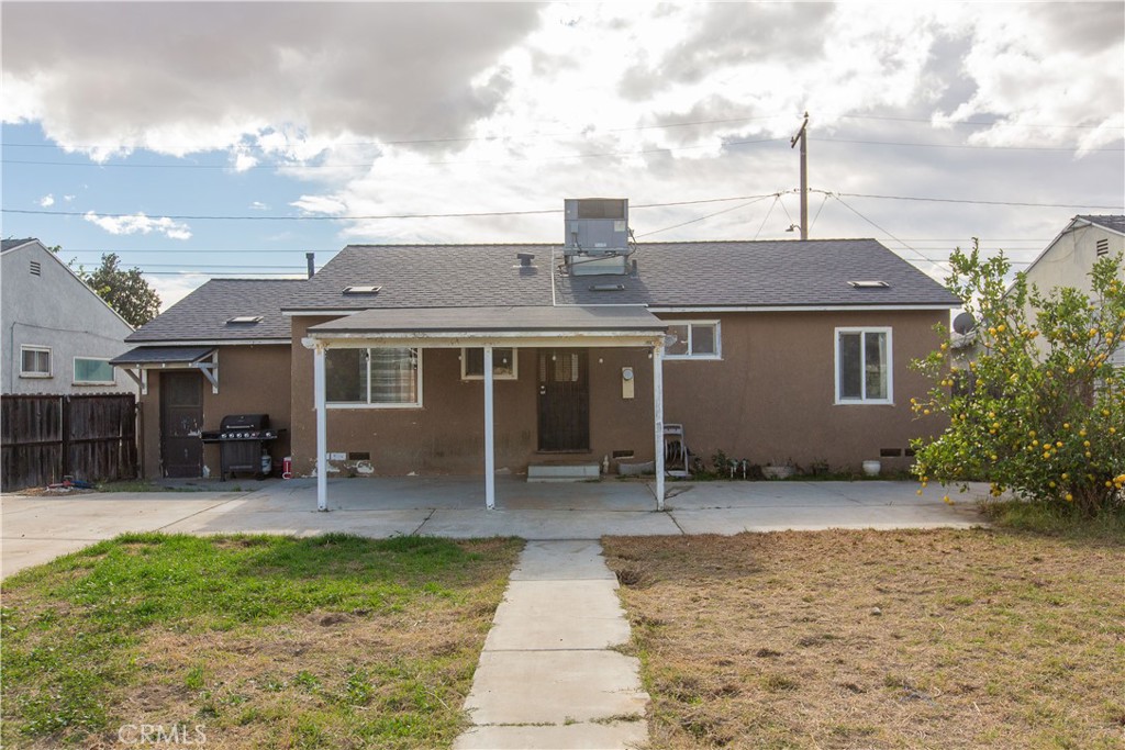 17248 Seville Avenue Property Photo 31