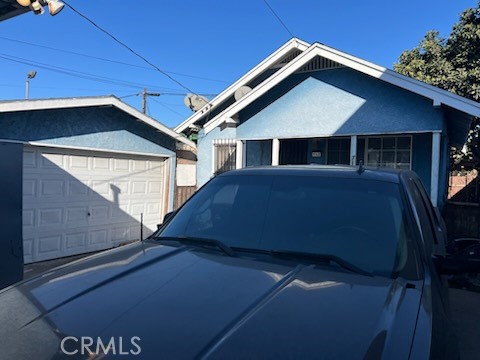 719 W 55th Street Property Photo 4