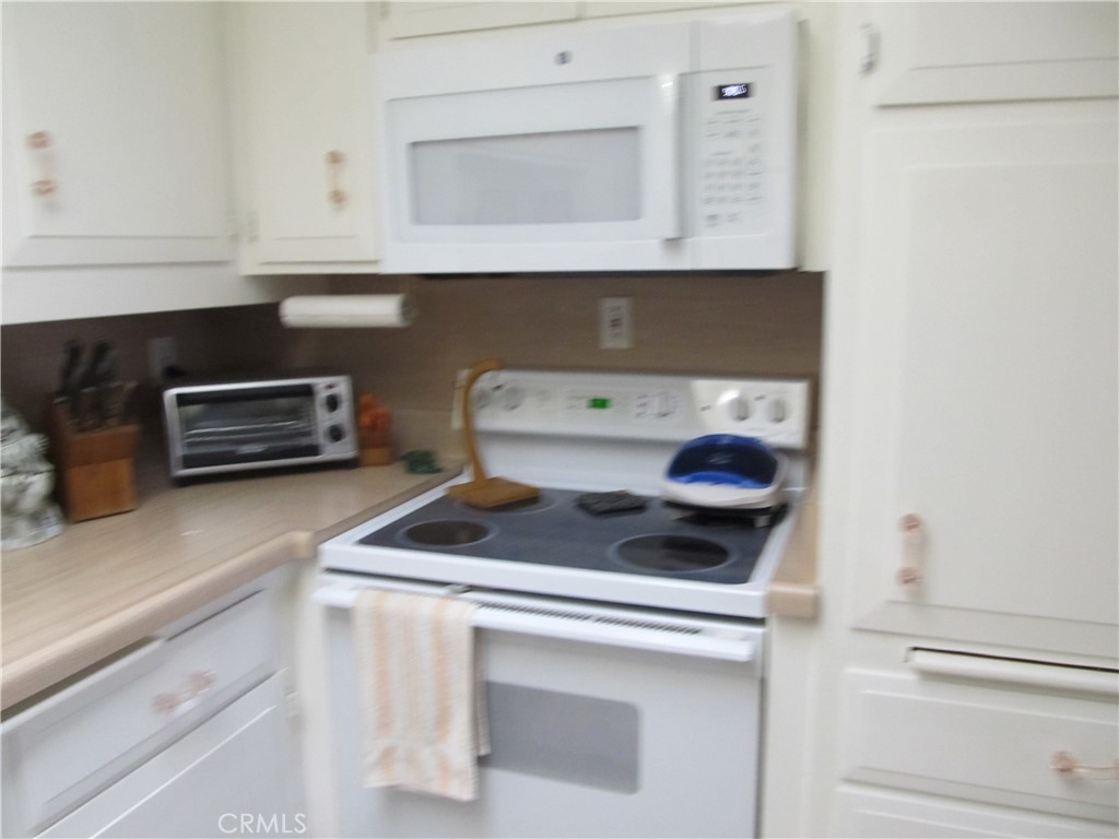1351 Weeburn Rd., M4-74g Property Photo 20