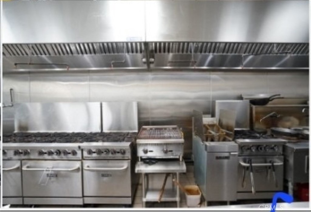Placentia Ave Property Photo 10