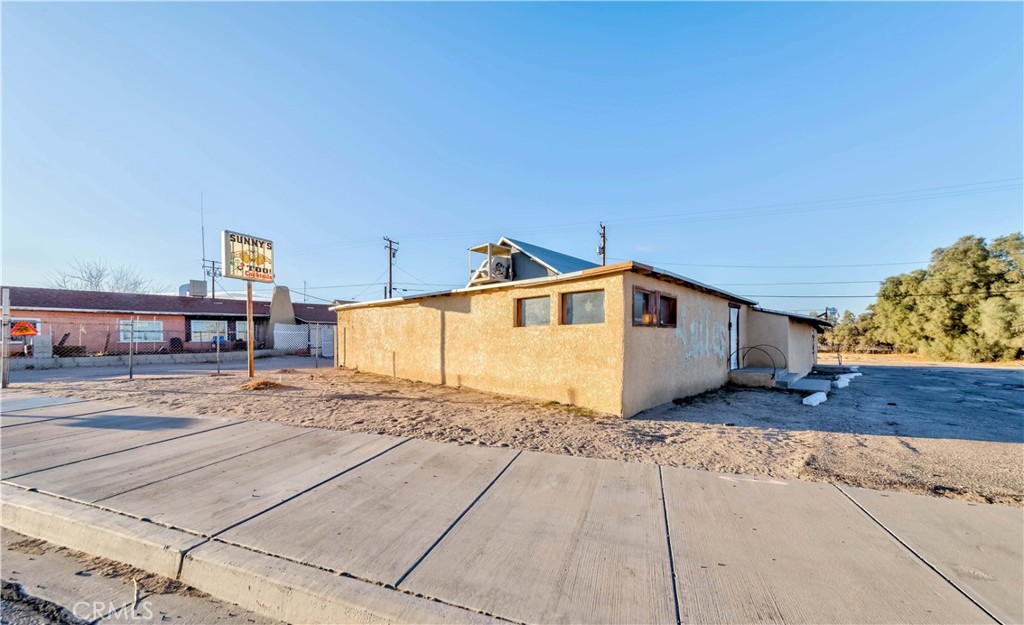 2461 W Main Street Property Photo 4