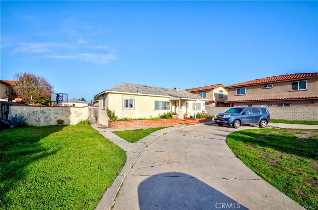 10987 Wright Road Property Photo 4