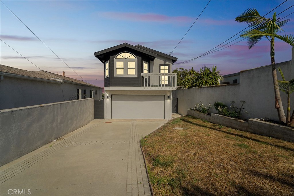 1536 Wollacott Street Property Photo 1