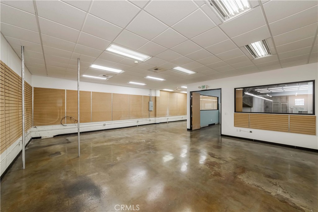 519 E Washington Boulevard Property Photo 3