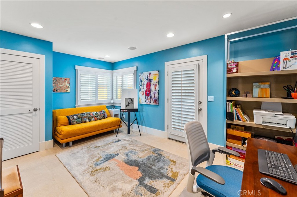 11 67th Place Property Photo 15