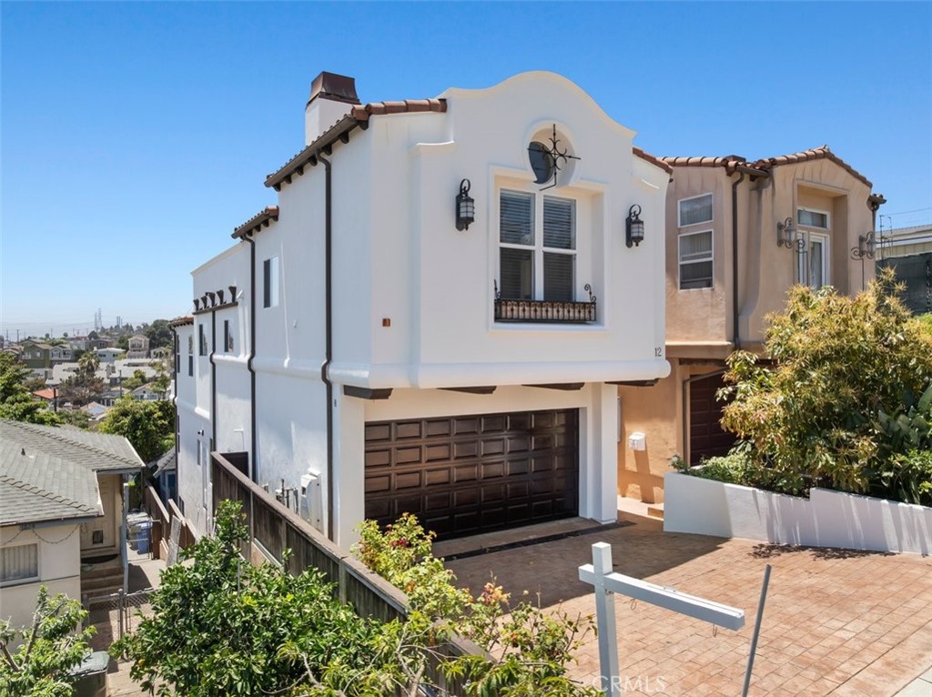 1612 Speyer Lane Property Photo 1