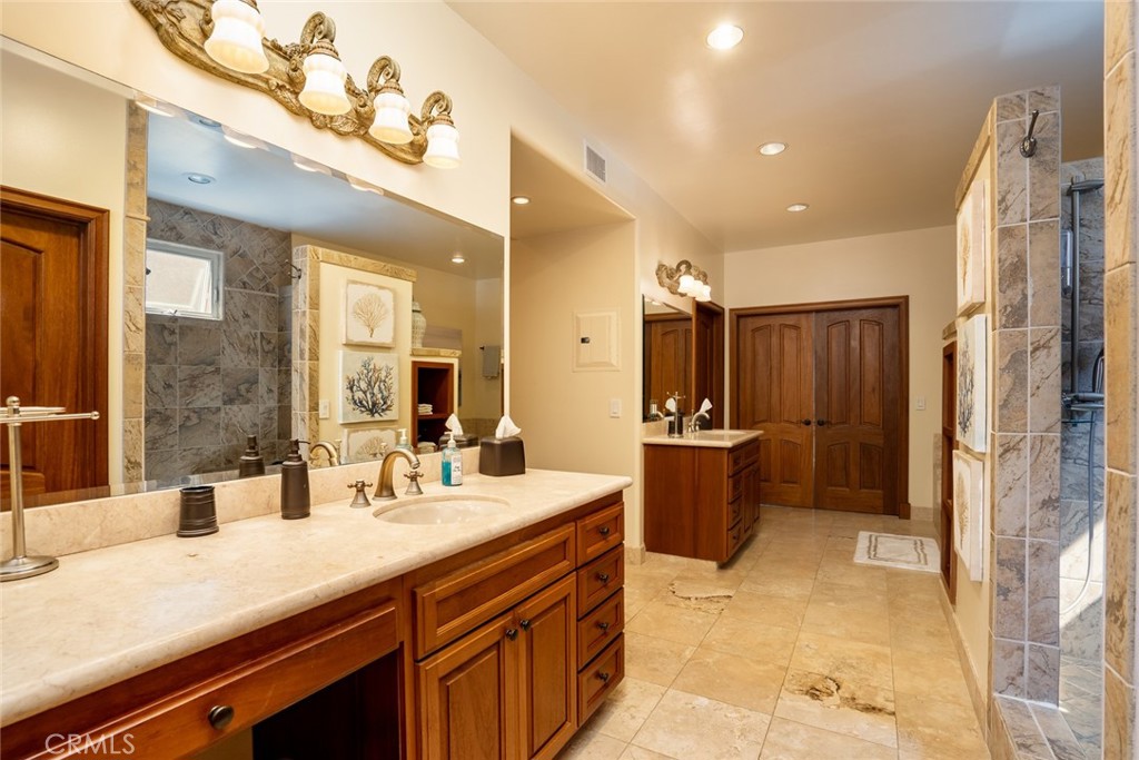 16735 Bayview Drive Property Photo 13