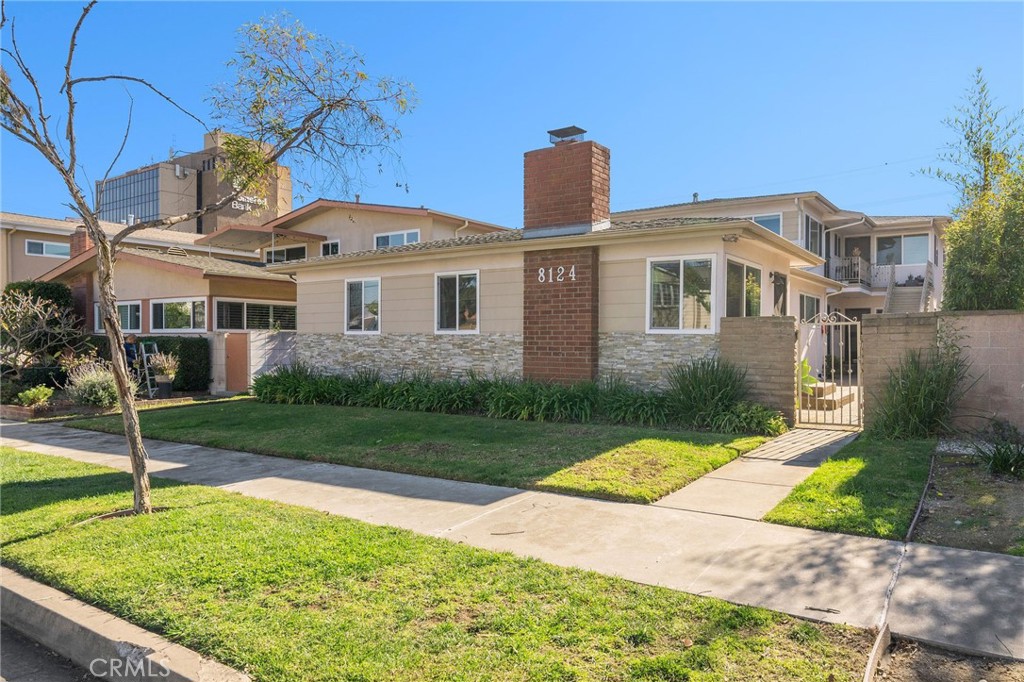8124 W 83rd Street Property Photo