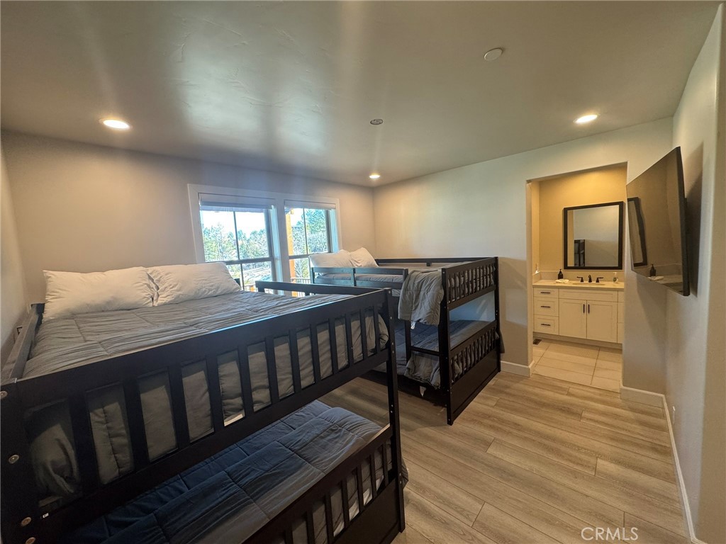 801 Pine Meadow Court Property Photo 17