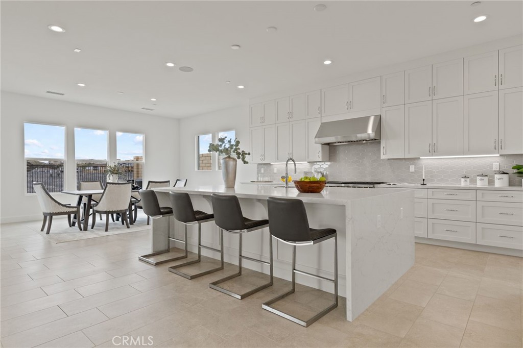 24102 W Corte Vigo Property Photo 10