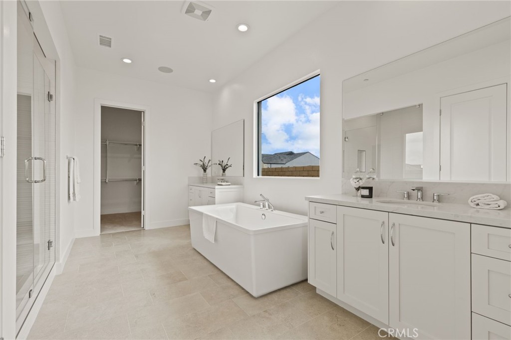 24102 W Corte Vigo Property Photo 19