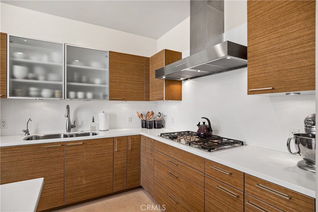10776 Wilshire Boulevard 901 Property Photo 13