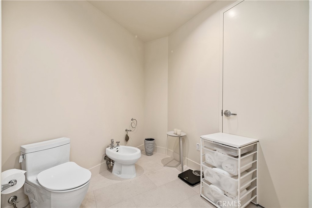 10776 Wilshire Boulevard 901 Property Photo 33