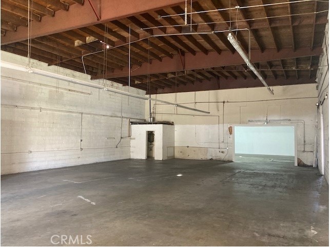 925 S Vancouver Avenue Property Photo 5