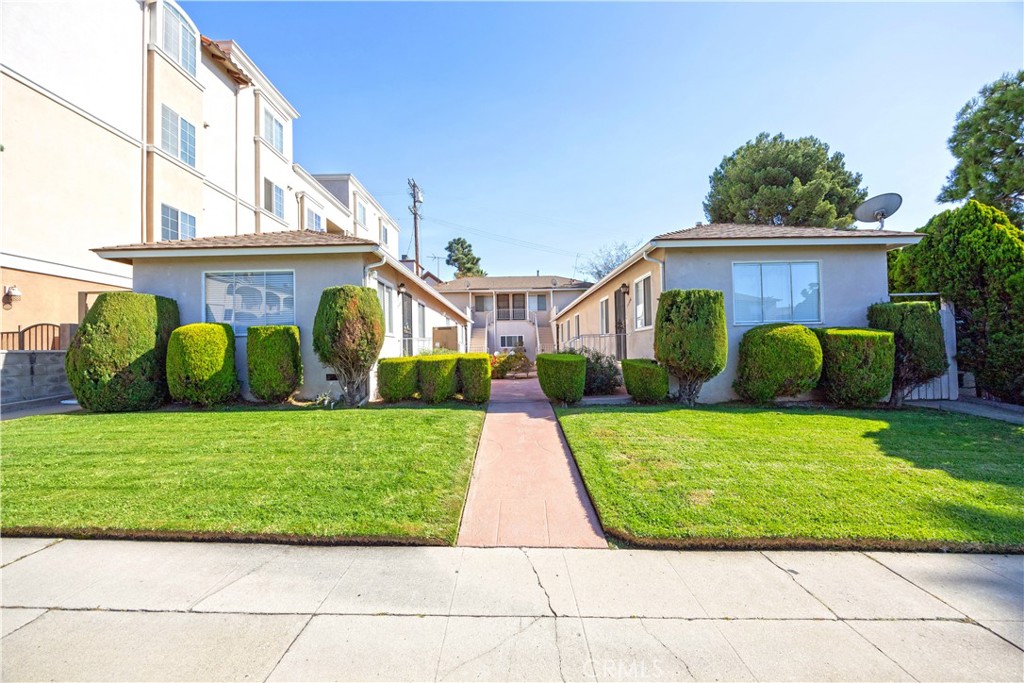 7106 Flight Avenue Property Photo 3