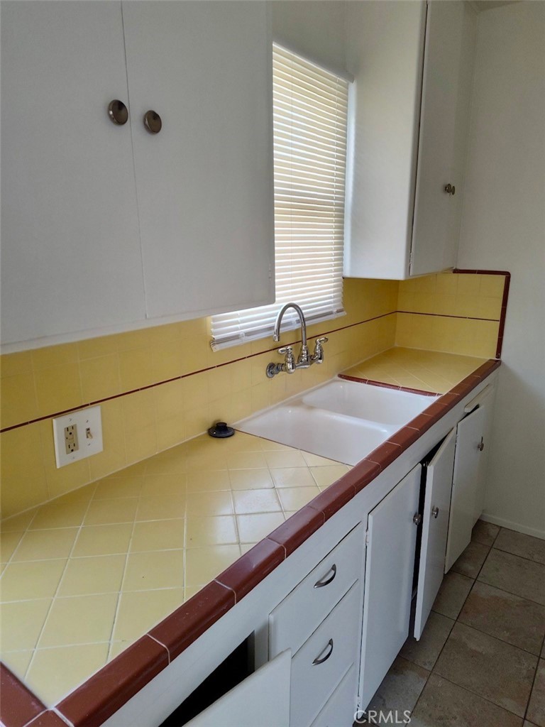 1135 E Appleton Street Property Photo 12
