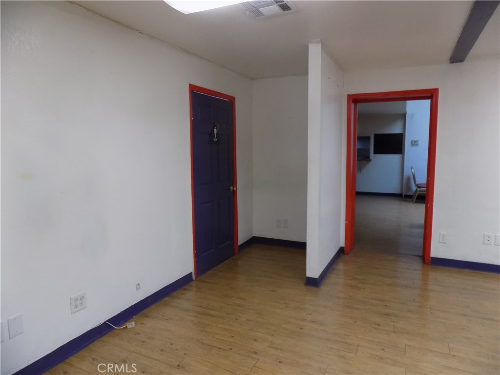 300 E Main Street Property Photo 11