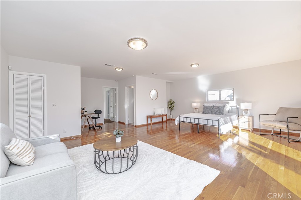 2750 Fanwood Avenue Property Photo