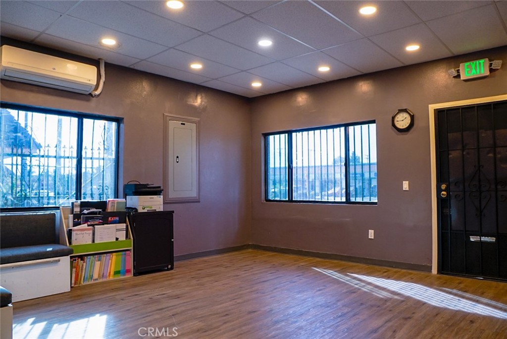 1224 S Garey Avenue Property Photo 7