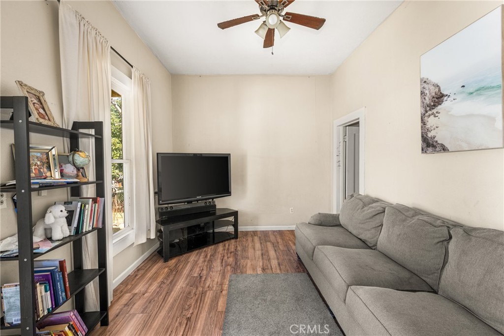 171 N Cypress Street Property Photo 13