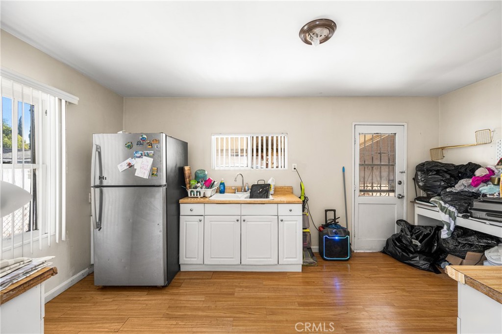171 N Cypress Street Property Photo 19