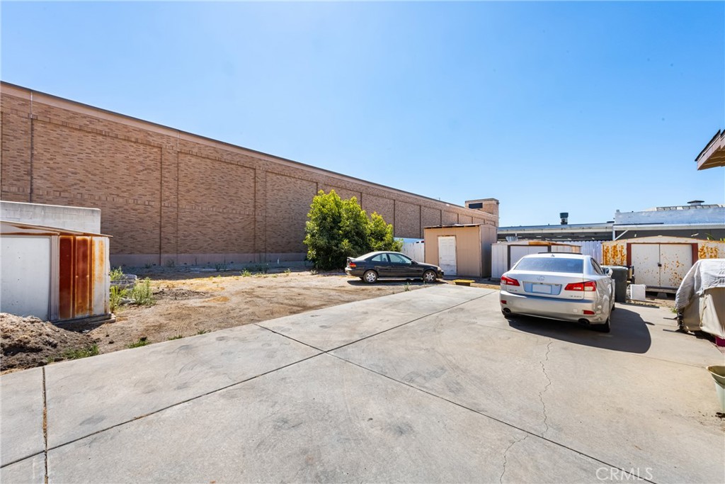 171 N Cypress Street Property Photo 42