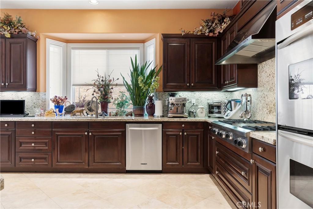 4950 Paddock Place Property Photo 14
