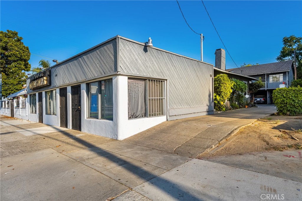 1106 W Santa Ana Boulevard Property Photo 7